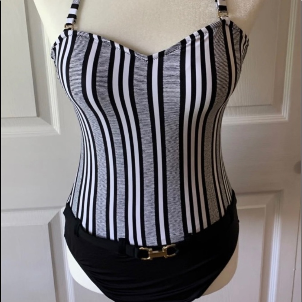 Swim Swimsuit 1 piece Leilani womans size 8